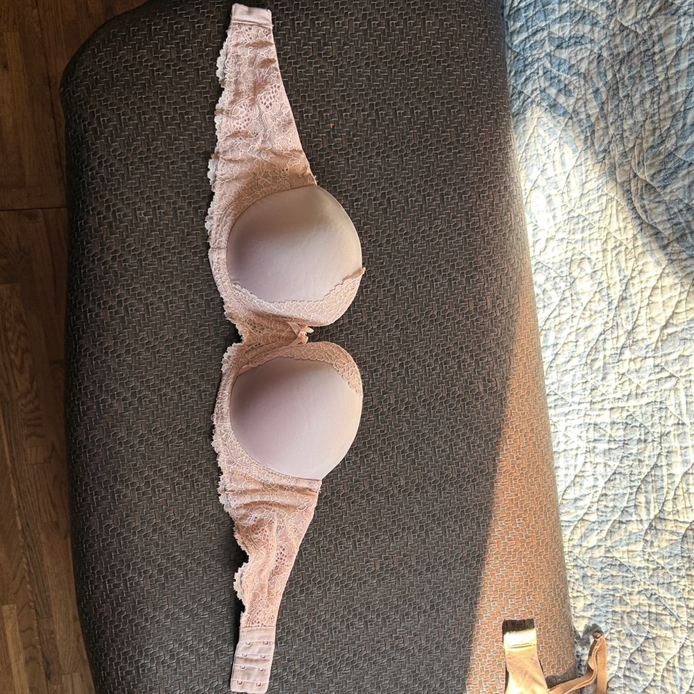Victoria's Secret Blush Lace Bra
